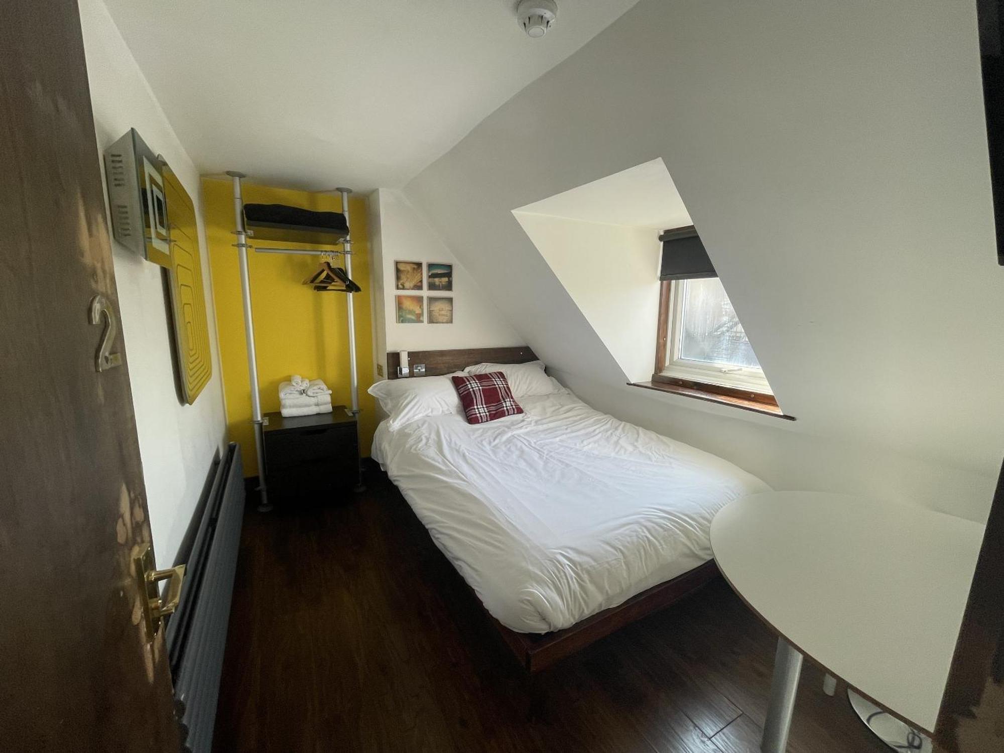 Guest And The City Brighton Ruang foto