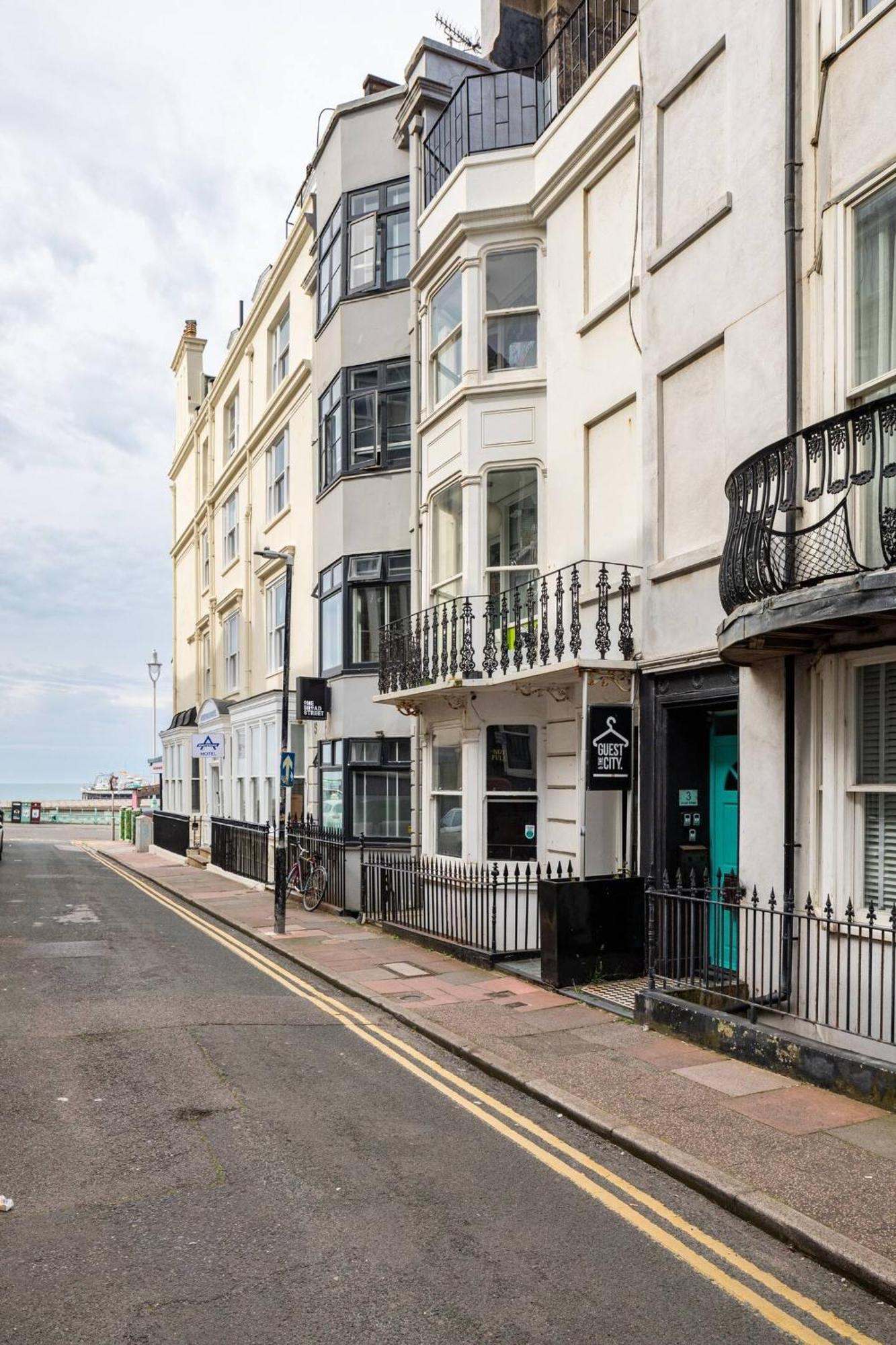 Guest And The City Brighton Ruang foto